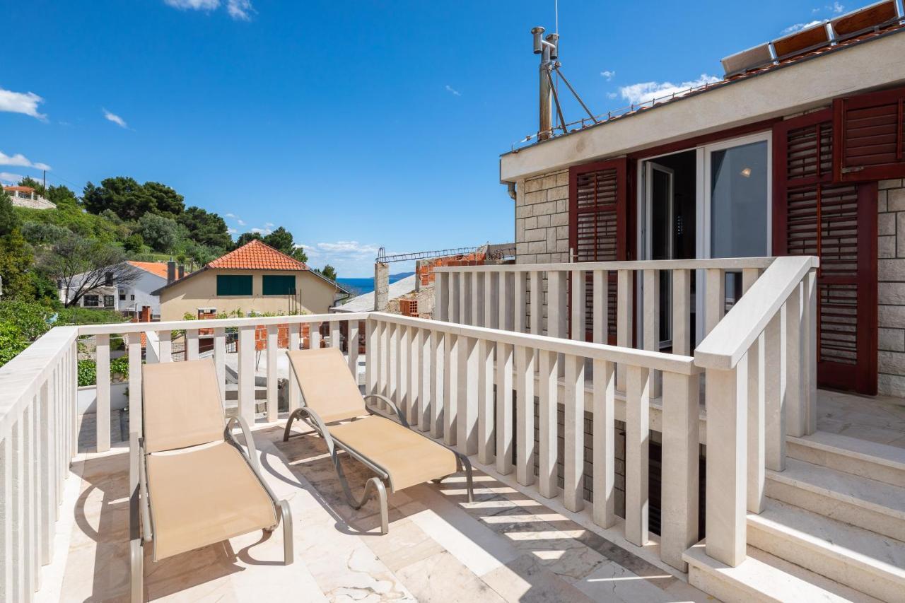 Beachfront Xxl - 2 Apartments Together - Lokva Rogoznica Exterior photo