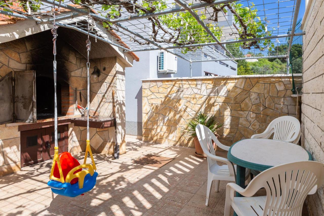 Beachfront Xxl - 2 Apartments Together - Lokva Rogoznica Exterior photo